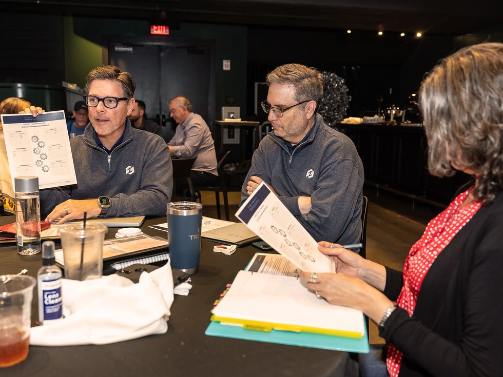 A working session around the table
